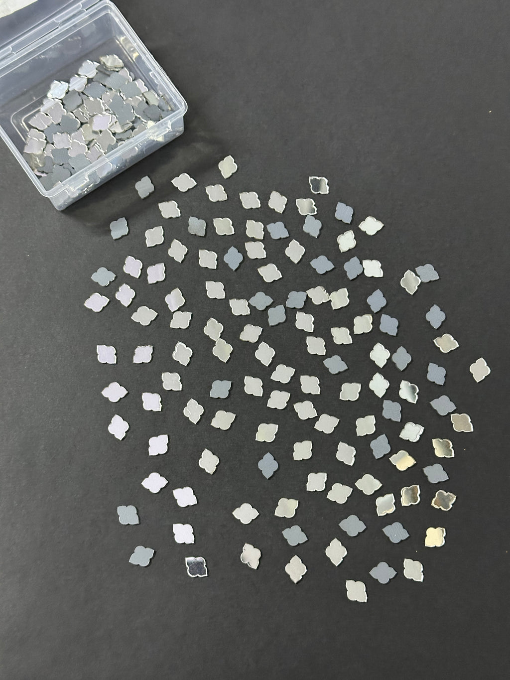 Mini Fancy Quatrefoil Shape Silver Acrylic Mirror 10x13 mm (238 Pcs)
