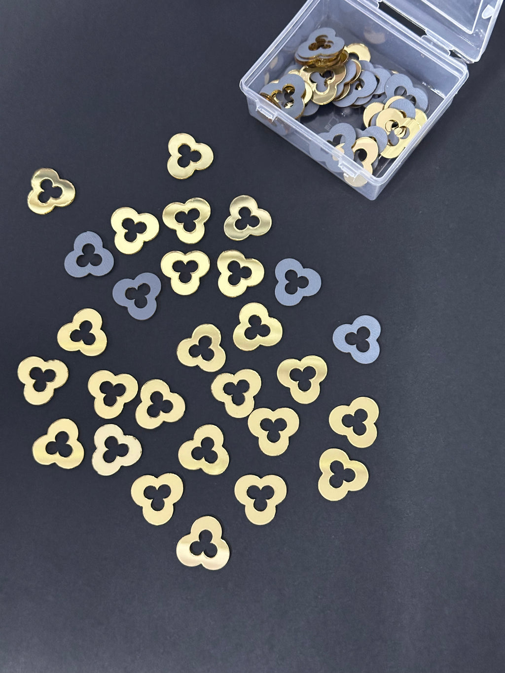 Three Curve Clover Shape Golden Acrylic Mirror 22 mm (60 pcs)
