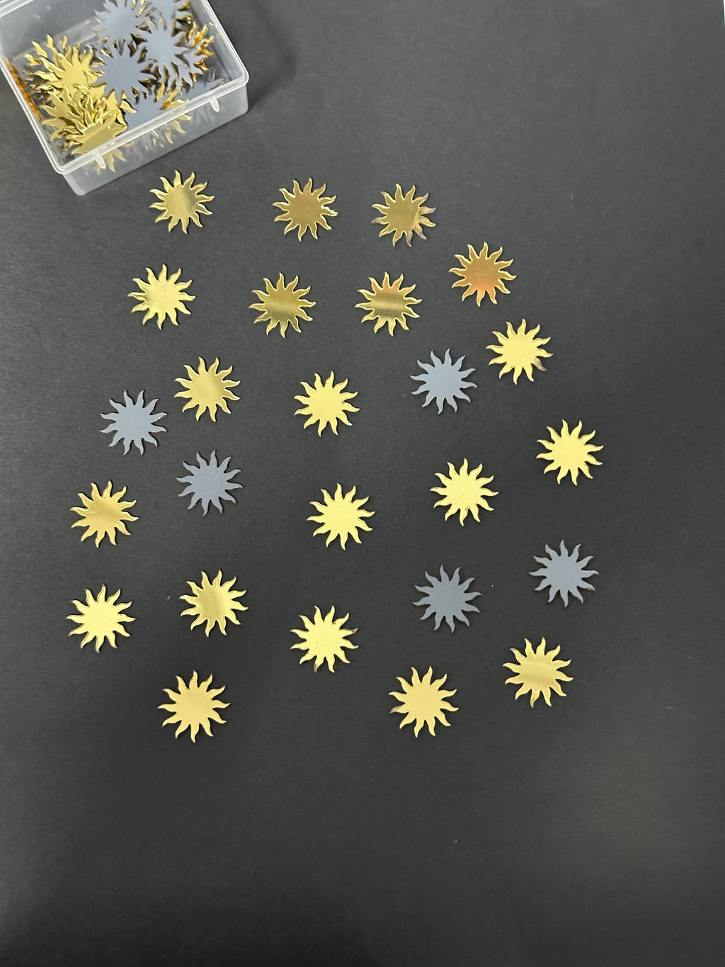 Sun Shape Golden Acrylic Mirror 26 mm (60 pcs)