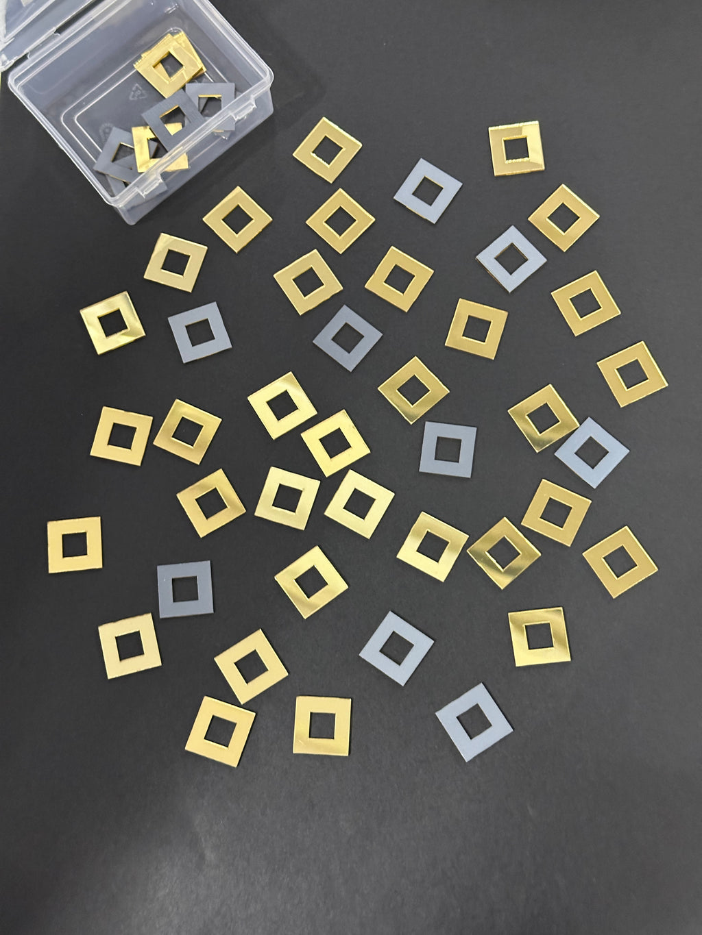 Sqaure Shape Golden Acrylic Mirror 20 mm (52 pcs)