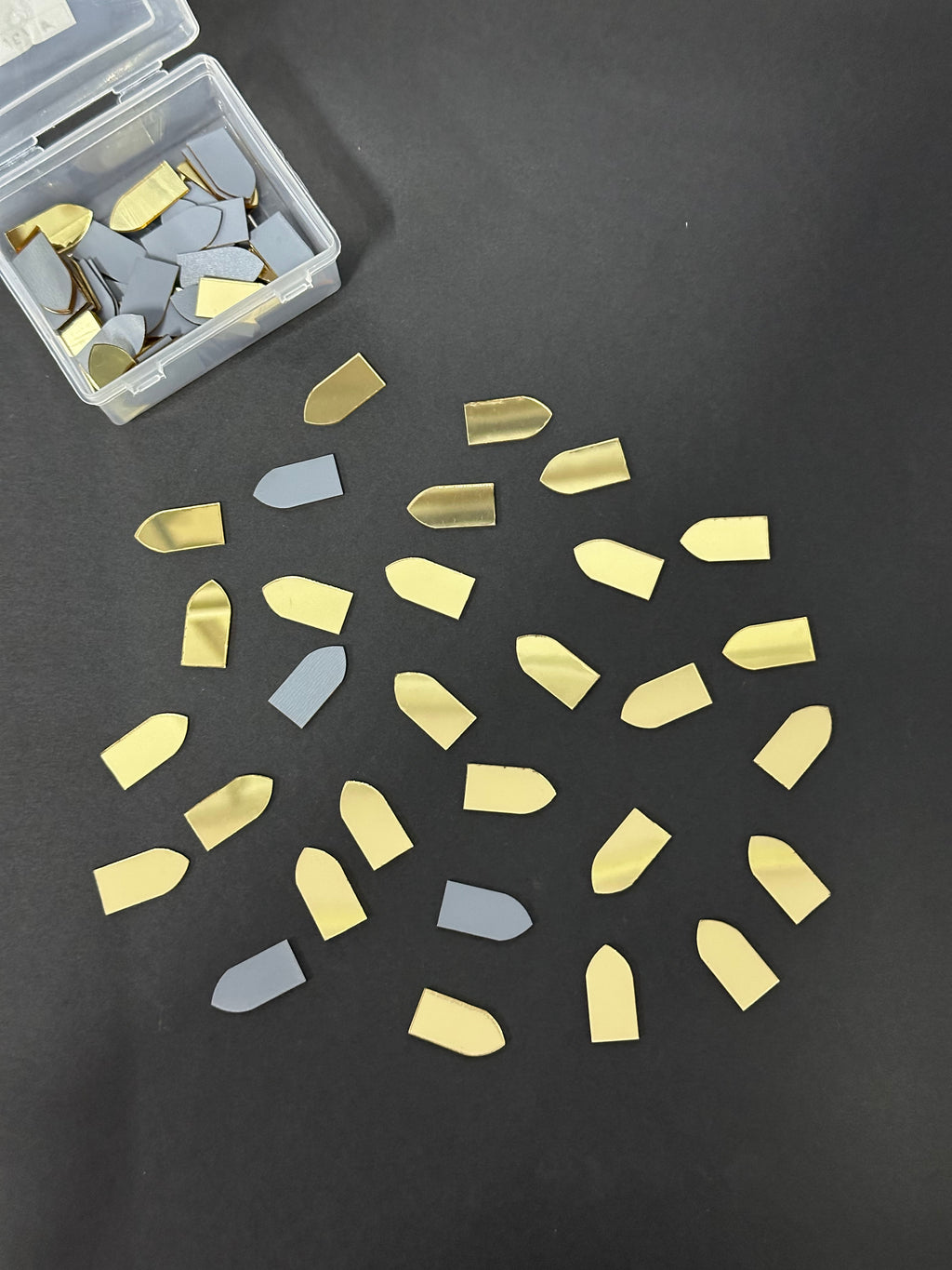 Petal Shape Golden Acrylic Mirror 13x25 mm (60 pcs)