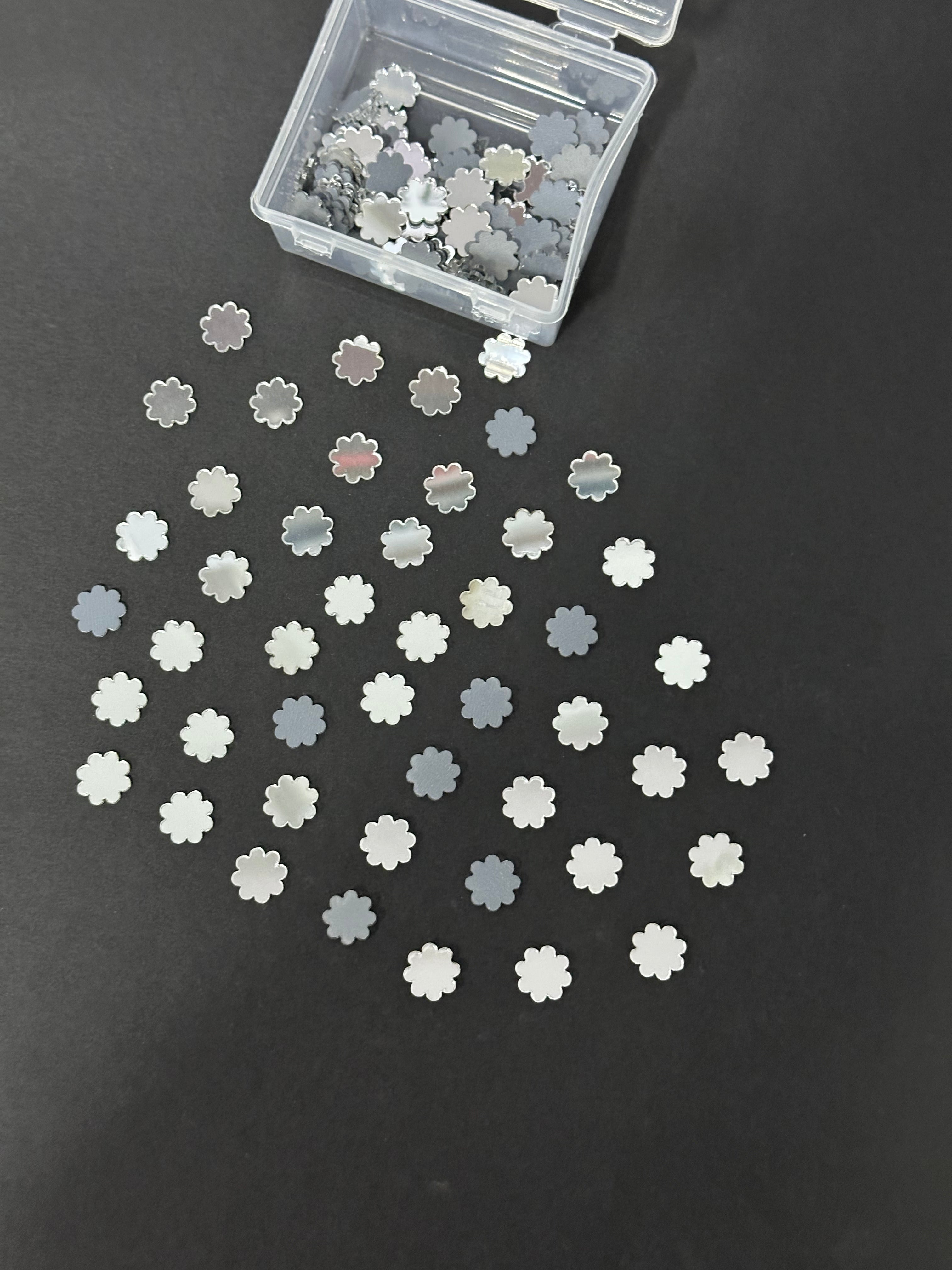 Round Flower Shape Silver Acrylic Mirror 14 mm (137 pcs)