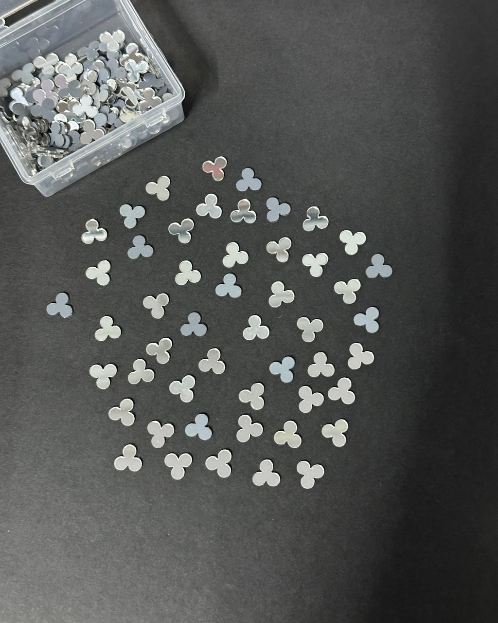 Triple Leaf Shape Silver Acrylic Mirror 12 mm (205 pcs)