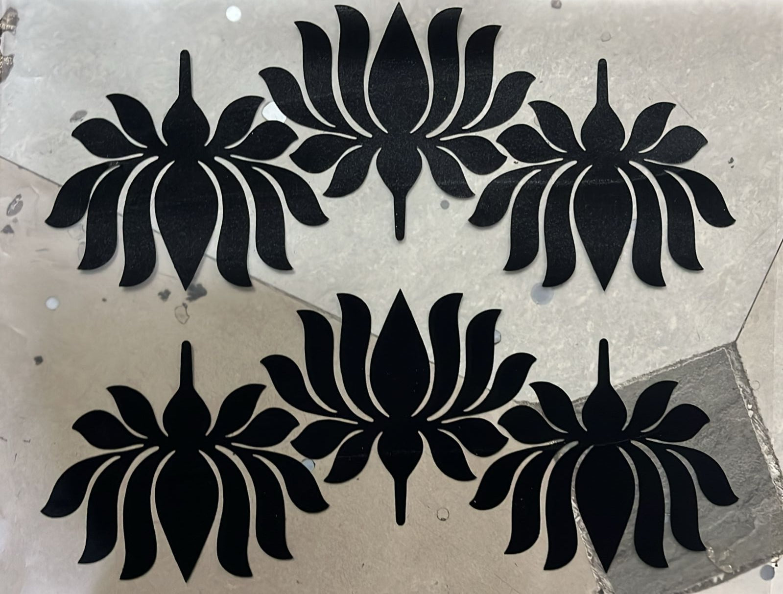 Gota sticker Lotus