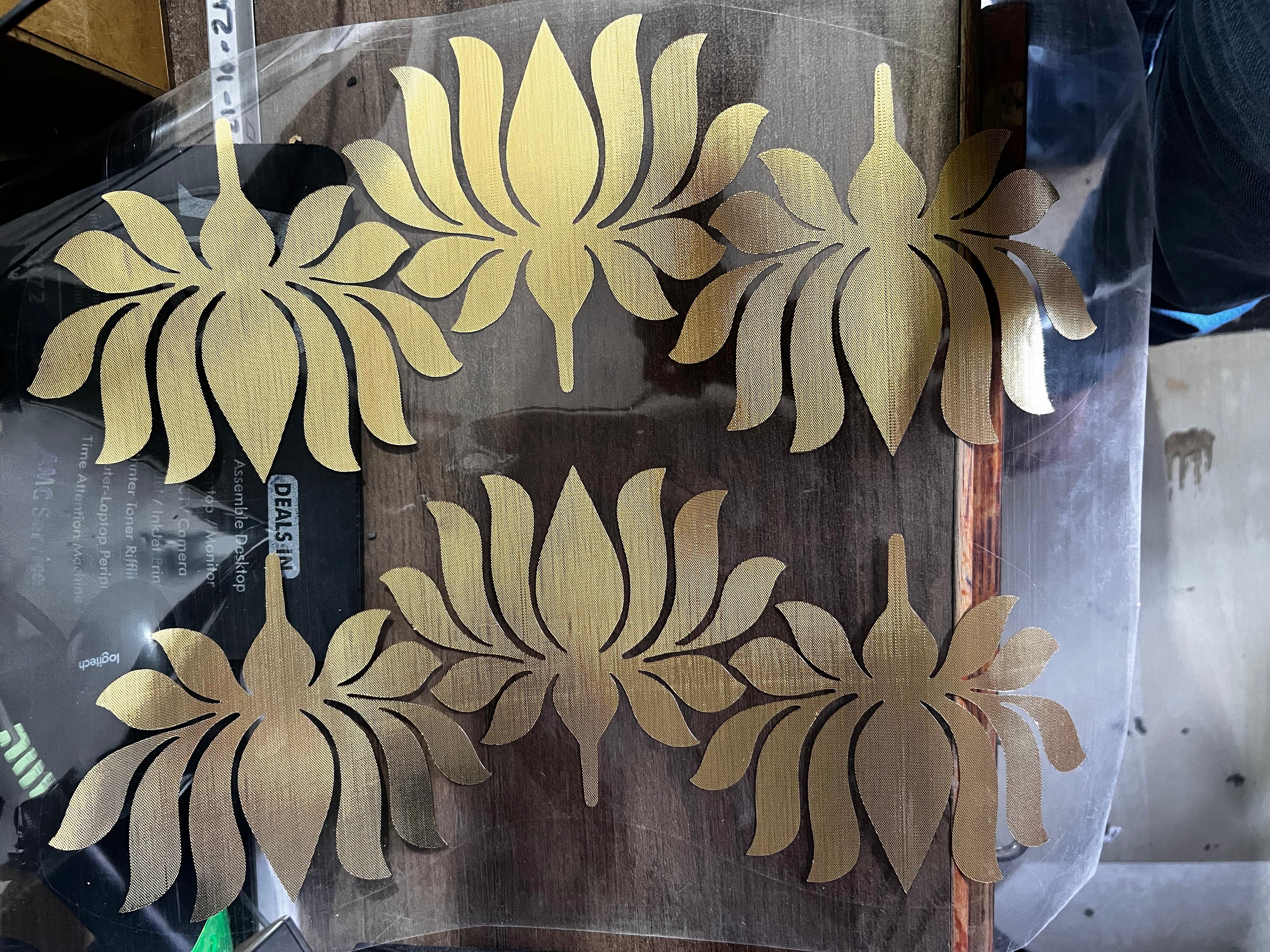Gota sticker Lotus